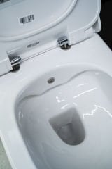 Seramiksan Hill Rim Out Kanalsız Entegre Musluklu Beyaz Asma Klozet Seti